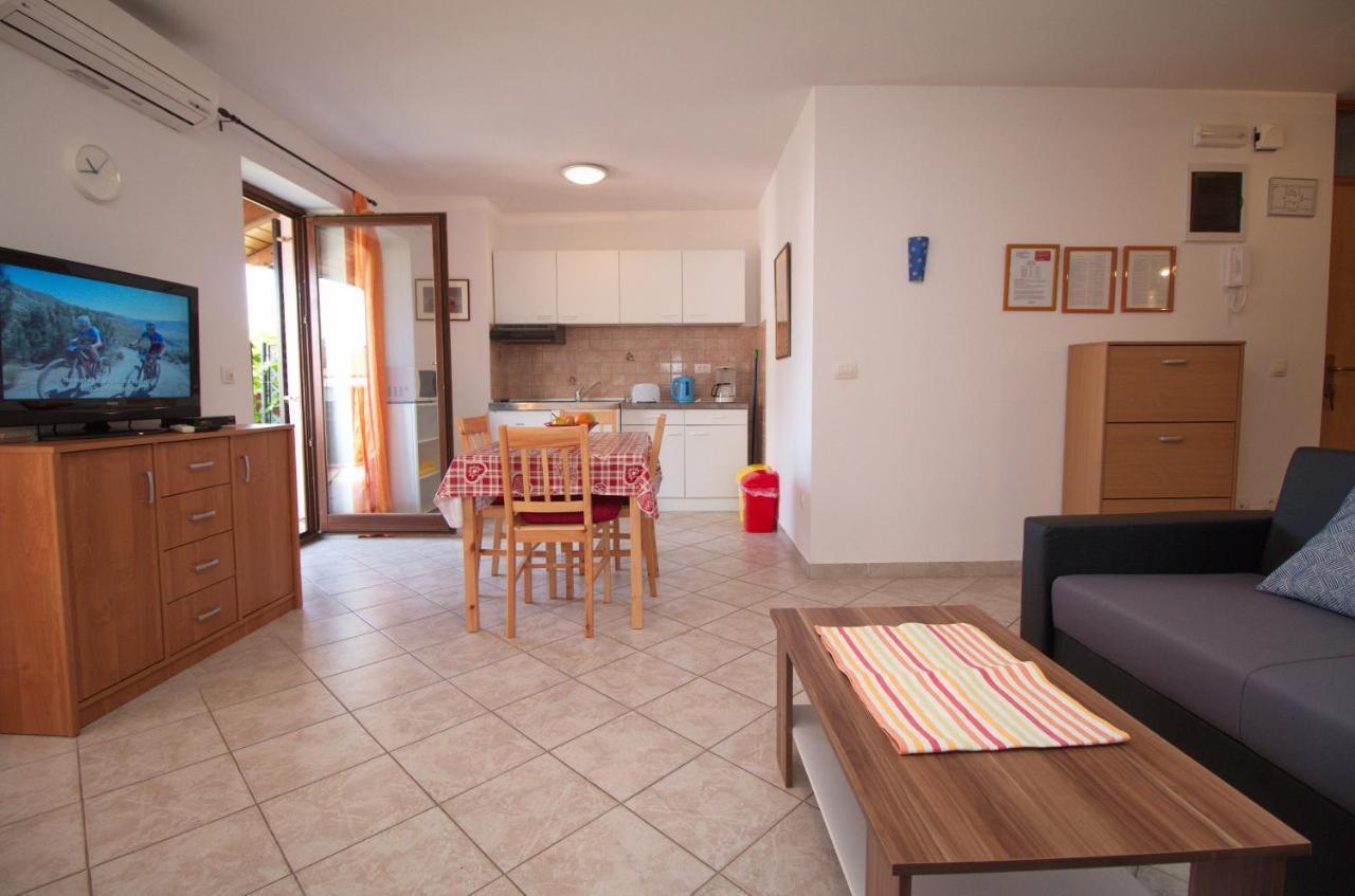 Apartments Lidija Rovinj Bagian luar foto
