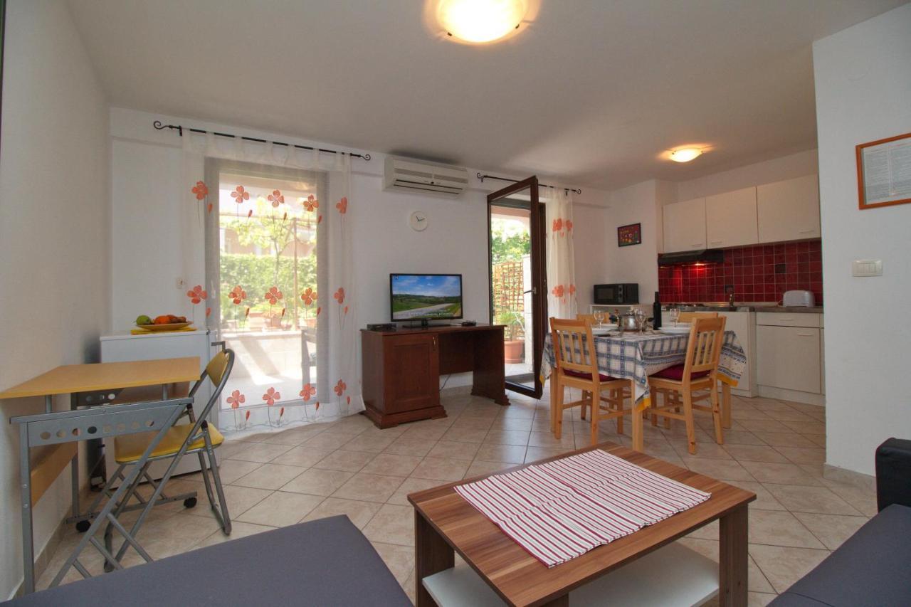 Apartments Lidija Rovinj Bagian luar foto