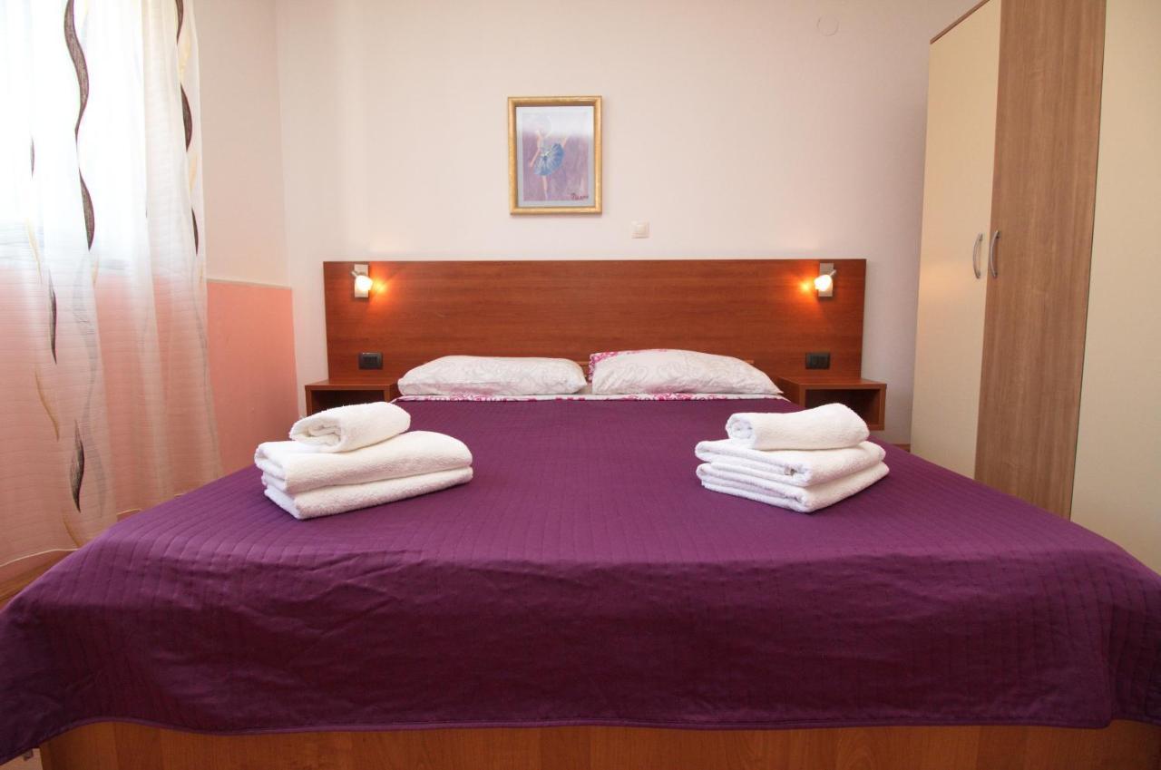 Apartments Lidija Rovinj Bagian luar foto